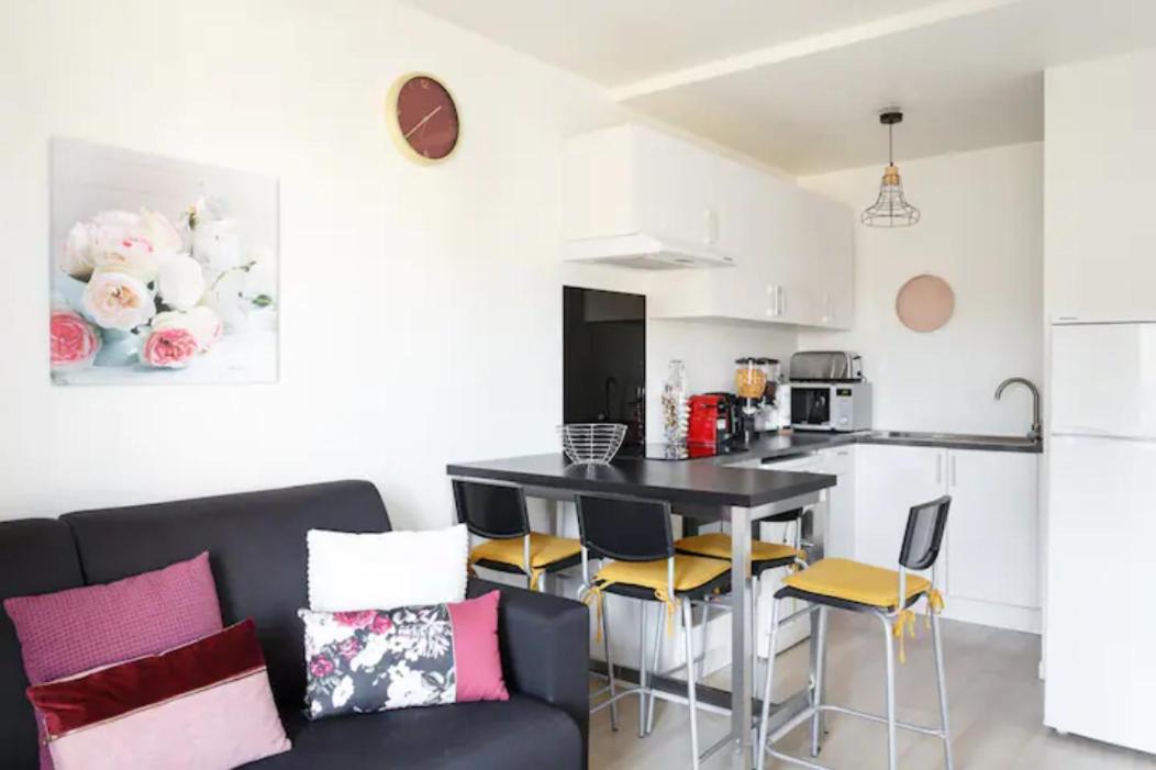 Appartement Cozy : 10/15 Min Des Champs Elysee Сартрувил Екстериор снимка